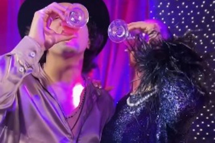 Nattan e Marina Ferrari durante gravações