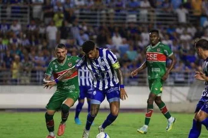 CSE segura pressão e decisão da vaga na Copa do Brasil será em Palmeira dos Índios