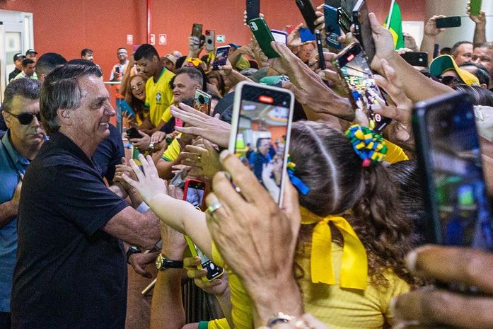 Inelegível, o golpista Jair Bolsonaro não tem como escapar da cadeia