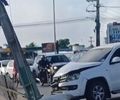 Motorista colide com poste após bater em motocicleta na AL-220, em Arapiraca