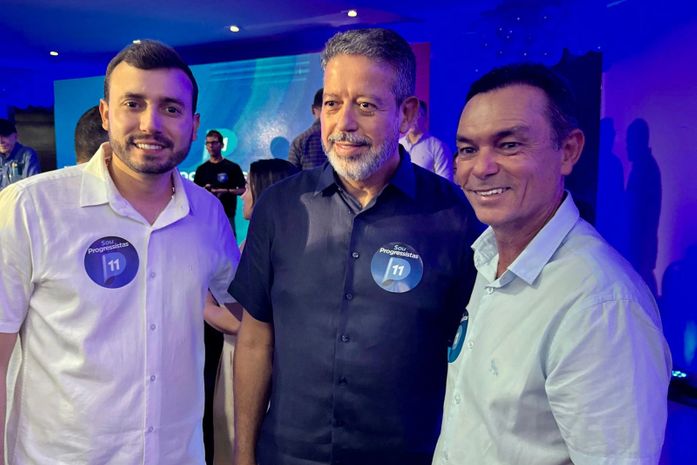 Prefeito de Anadia acompanha filiação de pré-candidato à sucessão
