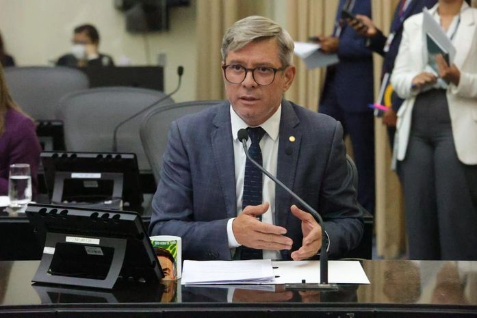 Cabo Bebeto denuncia corte de R$ 2 milhões para a Uncisal durante sessão na ALE