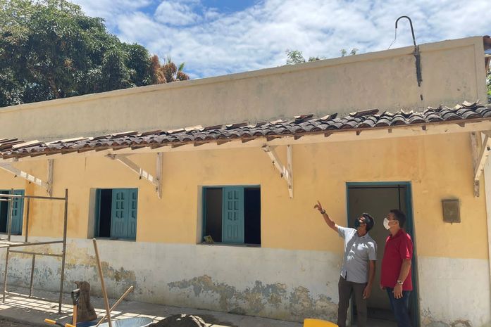 Prefeito Neno Freitas vistoria obras de reforma das escolas na zona rural de Branquinha