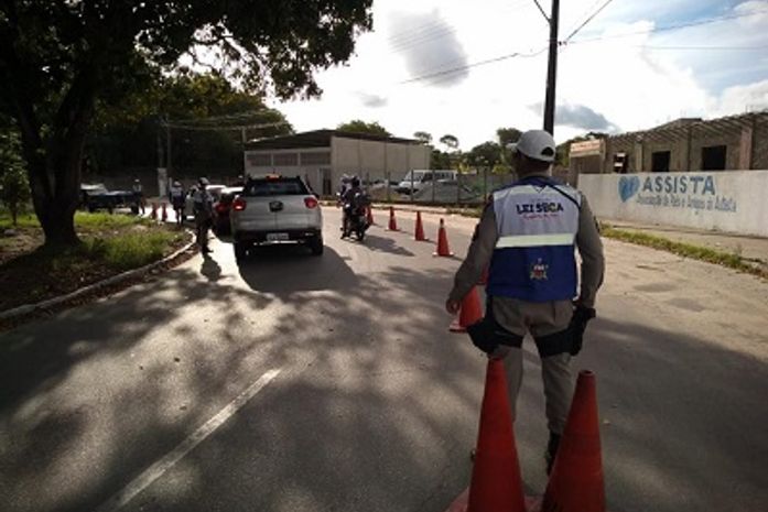 Ao todo, 268 veículos foram abordados durante ação no bairro Santa Amélia