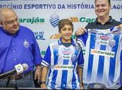 CSA anuncia lateral Carlinhos e confirma novo patrocínio máster