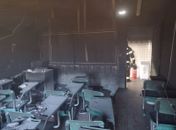 Incêndio em ar condicionado deixa sala destruída e provoca suspensão de aulas em escola de Arapiraca 