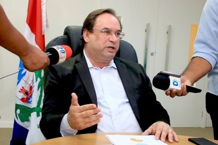 Em isolamento, Luciano Barbosa faz teste de Covid-19