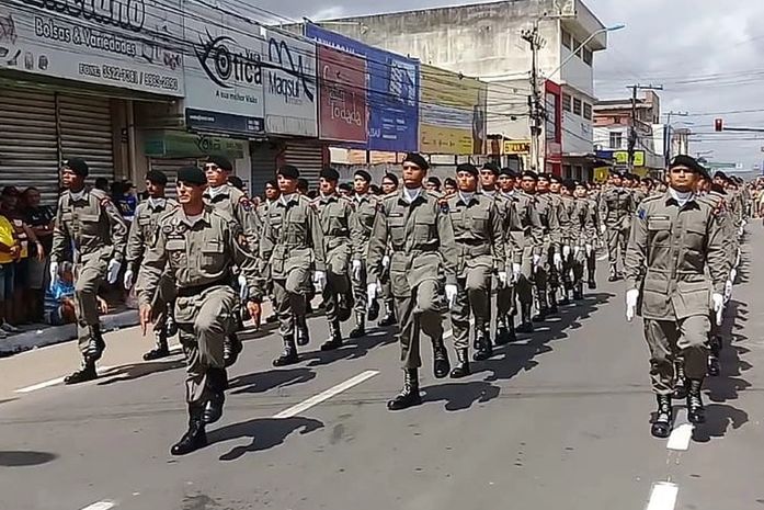 Povo vai as ruas de Arapiraca prestigiar desfile da Independência