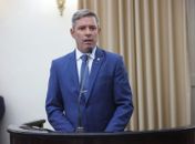 Cabo Bebeto cobra explicações da Sesau após assessor impedir entrada de vereador e mães à Secretaria