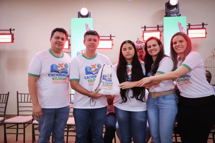 Prefeitura de Cacimbinhas lança curso bilingue na rede municipal de ensino