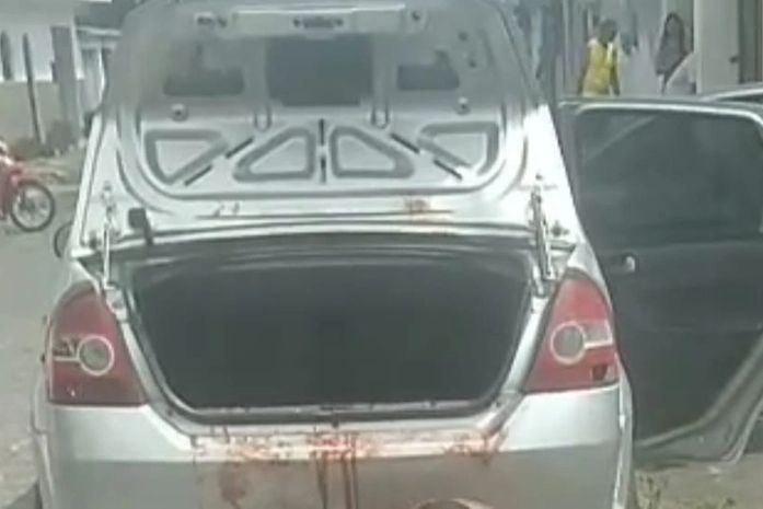 Porta-malas onde homem foi deixado
