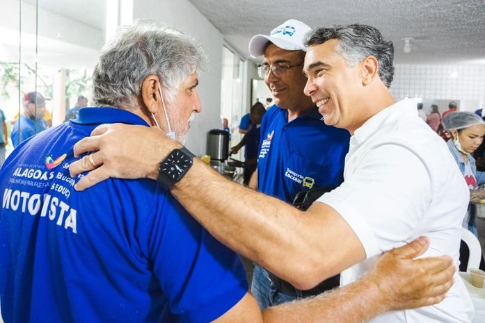 Deputado Rafael Brito protocola PL que institui piso salarial nacional dos motoristas de transporte escolar
