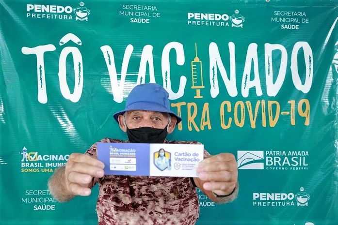 Prefeitura de Penedo vacina mais de 700 idosos contra Covid em um só dia