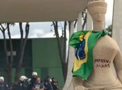 Exílio, prisões e censura: se não é estado de exceção, o que é?