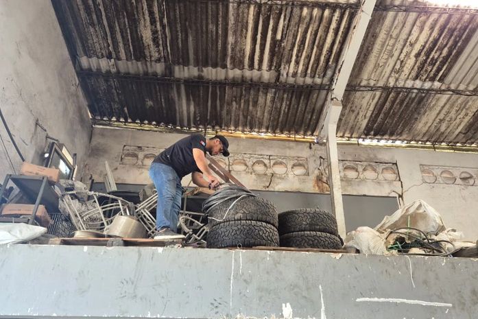 Operação fiscaliza ferros-velhos e prende suspeito por receptação de cabos na parte baixa de Maceió