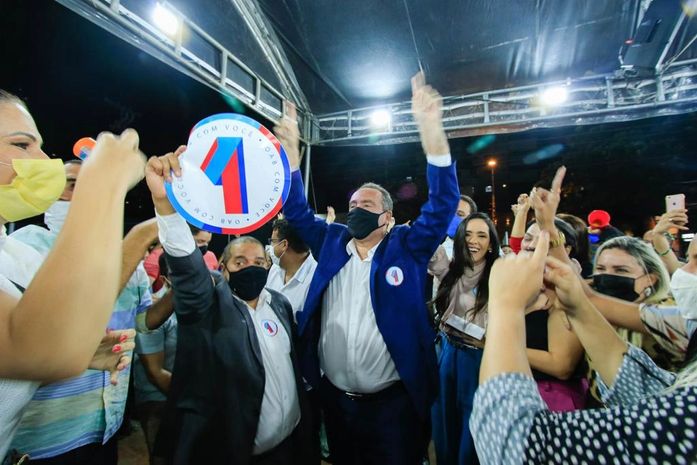 Maior e Manu mostram preparo e firmeza em debate realizado pela Uninassau