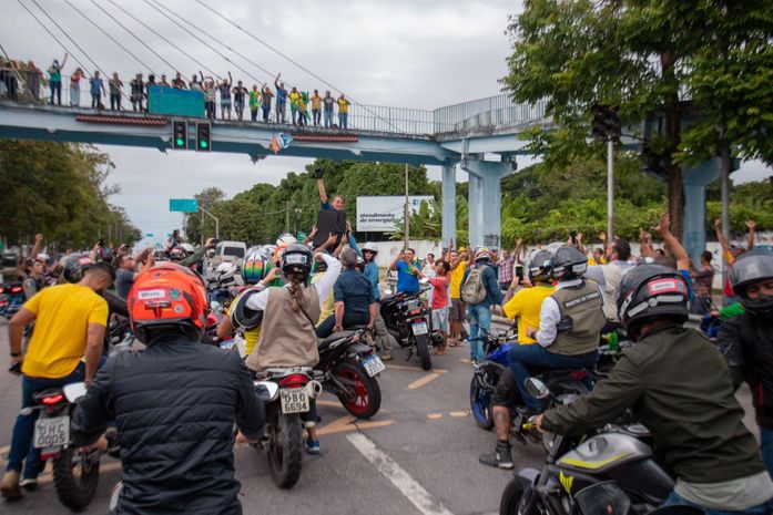 Confira fotos e vídeos da passagem de Jair Bolsonaro em Maceió