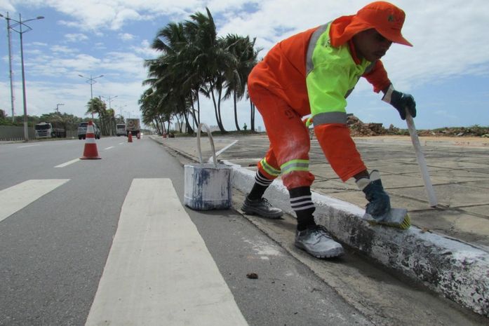 Slum realiza mutirão em percurso do Challenge Maceió