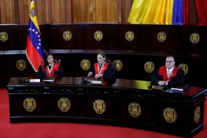 Tribunal Supremo da Venezuela declara Maduro vencedor e proíbe divulgação das atas