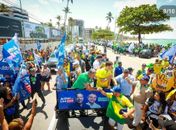 Nas manifestações da orla, Lira ao lado de Davi Davino, mas Rodrigo Cunha só em “adesivos e bandeiras”

