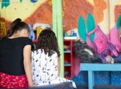 Apadrinhamento muda rotina de crianças e adolescentes em lares de adoção
