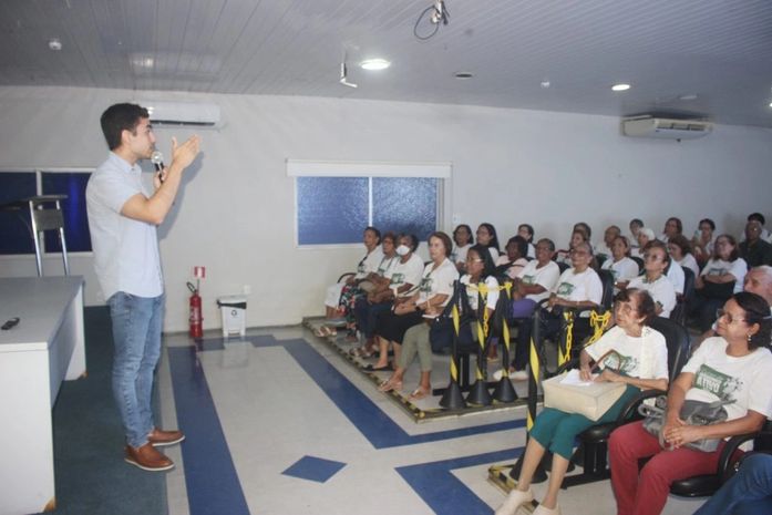 Tremores: quando o sintoma é comum e quando pode indicar doença neurológica