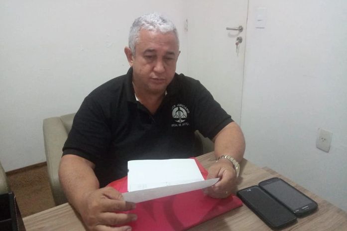 Oficial de justiça Robert Manso