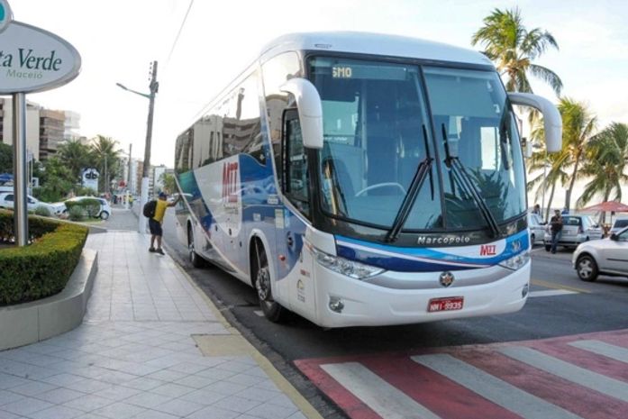 Ônibus de turismo serão proibidos de estacionar na orla