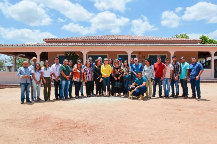Prefeita de Major Izidoro Santana Mariano recebeu a instância de governança do Turismo da Caatinga