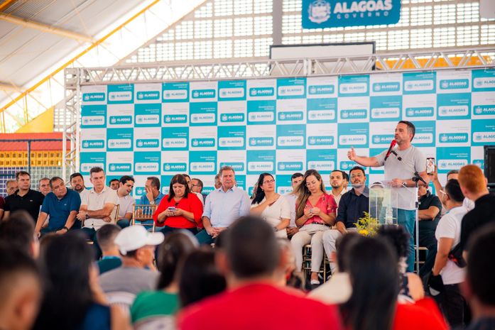 Governo de Alagoas investe R$ 11 milhões em reformas escolares e energia renovável em Delmiro Gouveia