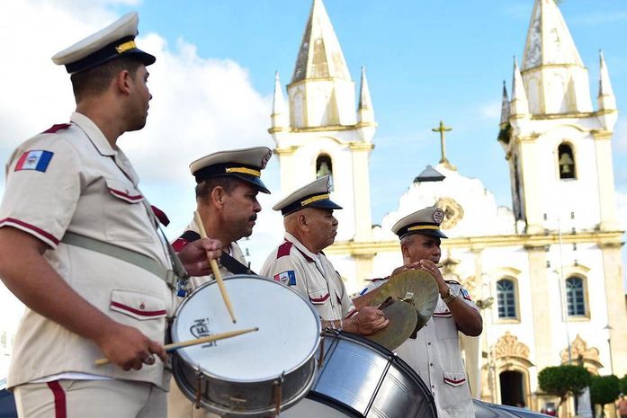 Banda de Pífanos Esquenta Muié se apresenta no Giro das Tradições, nesta terça-feira (14), no Theatro Homerinho
