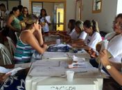 Famílias que viviam no Jaraguá vão para casas alugadas