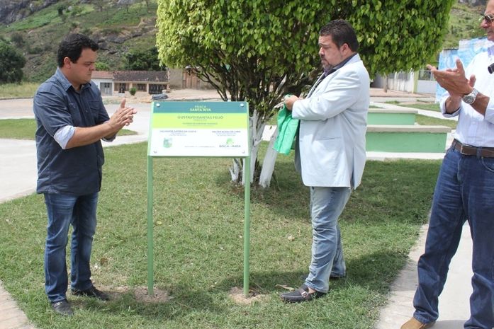 Prefeito participa de solenidades na cidade (Foto: Divulgação)