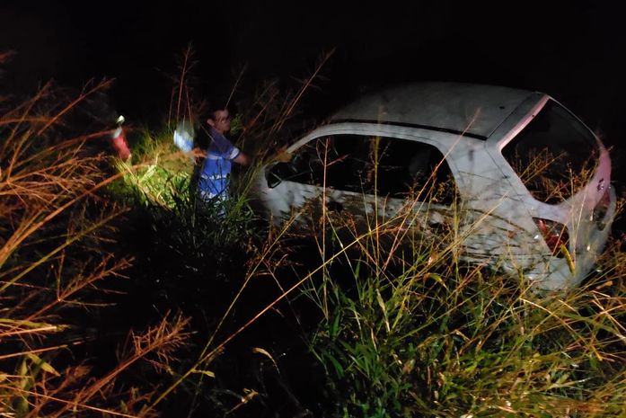 Motorista sem habilitação perde controle de carro e provoca acidente na AL 220