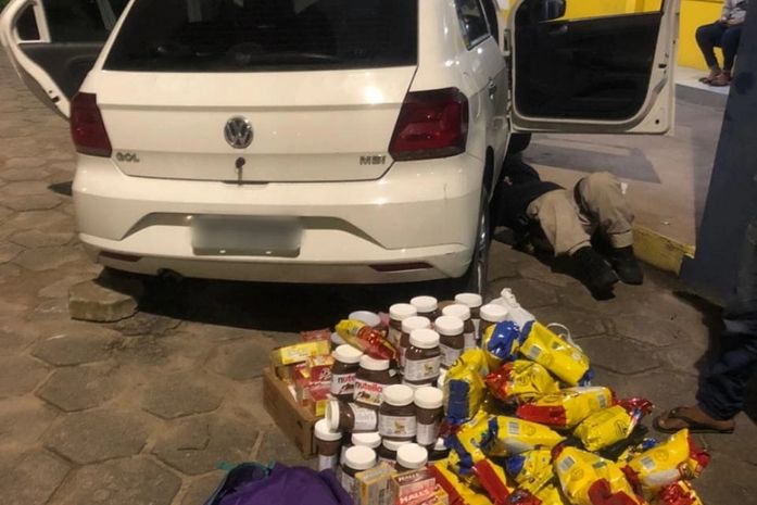 PRF prende casal com carro roubado na BR 101