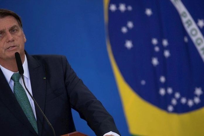 Bolsonaro tem reeleição ameaçada