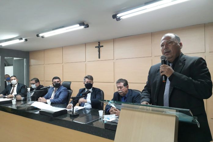 Vereador Fabiano Leão denuncia que funcionários da Equatorial estão invadindo residências de usuários sem permissão parar cortar energia