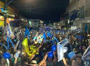 Candidato à reeleição encerra Campanha em grande estilo ao som de “Mandu é Show!!!” pela multidão que lotou a Praça