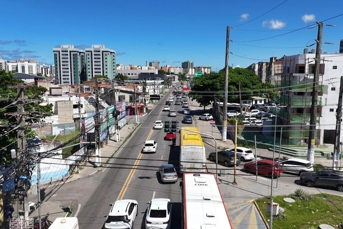 Saiba como vai funcionar a faixa reversível na Avenida Gustavo Paiva durante os horários de pico em Maceió