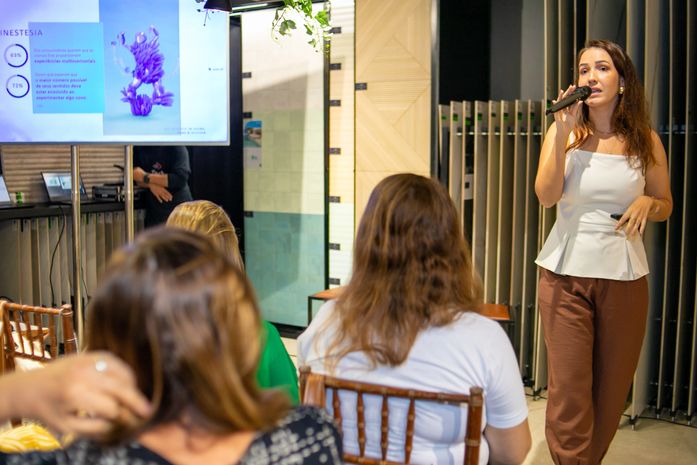 Casa Premium Acabamentos abre temporada nacional de palestras para discutir novos formatos de especificação, utilizando ferramentas que facilitam a criação de projetos
