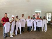 Prefeito George Clemente realiza a entrega de fardamentos à equipe do Matadouro
