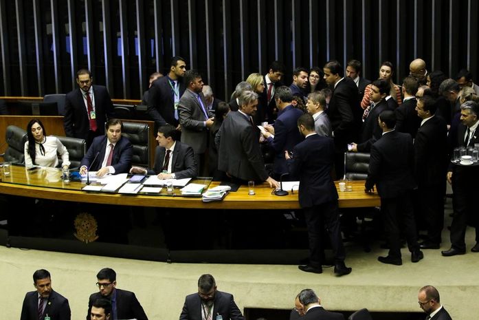 Partido Novo apresentará destaque para reinserir governos locais.