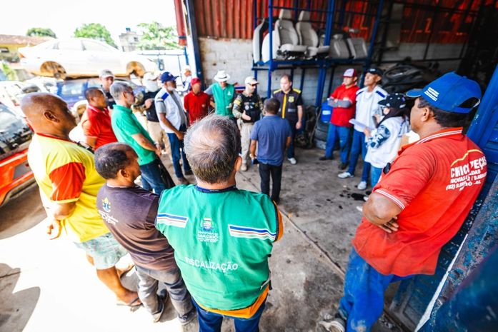 Ação preventiva orienta donos de ferros-velhos em Maceió