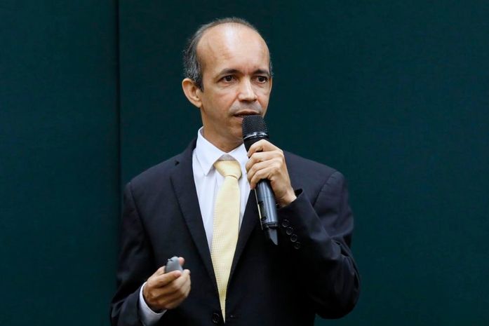 Acusado de assédio moral e sexual, dirigente do handebol renuncia