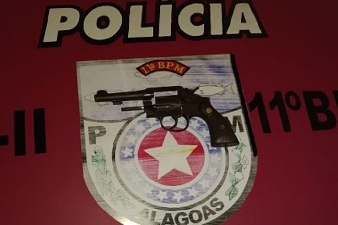 Arma de fogo apreendida com jovem na cidade de Coruripe