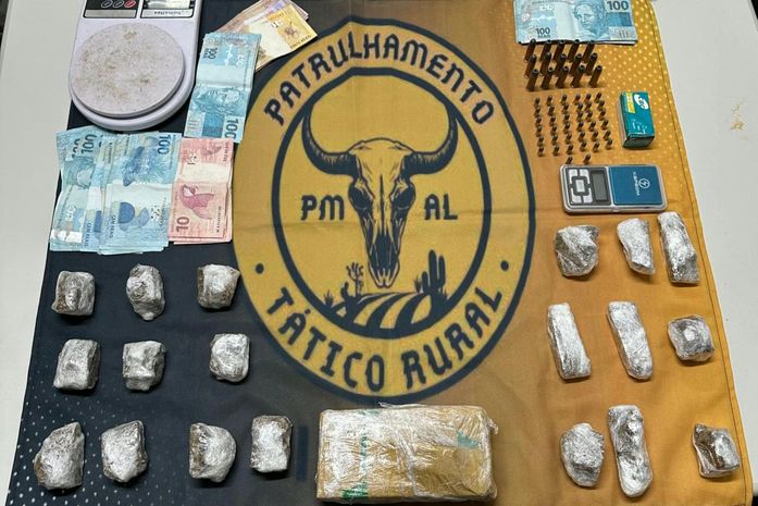 Mulher é presa com drogas e mais de 50 munições, em Palmeira dos Índios