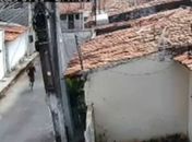 Polícia investiga emboscada a entregador agredido por encapuzados de torcida rival


