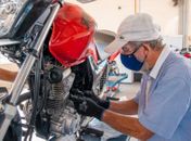 Alberto do Nascimento aprende, na prática, novas funções que podem lhe garantir uma nova vida