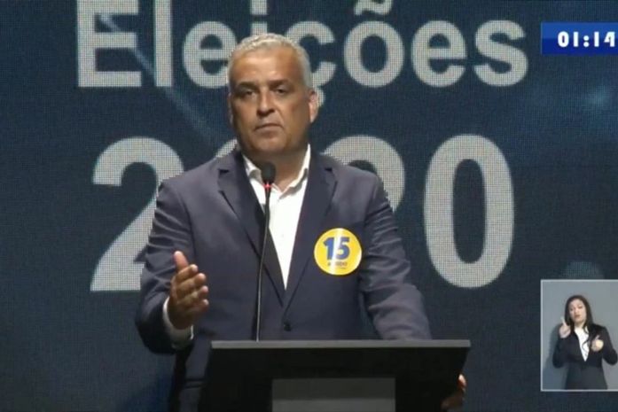 Alfredo discute futuro dos bairros atingidos pela Braskem e anuncia ações integradas entre prefeitura, moradores e comunidade acadêmica 
