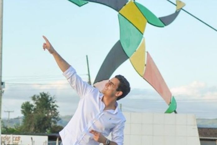 JHC quer velocidade de Bolt e coragem de Zumbi para ser prefeito